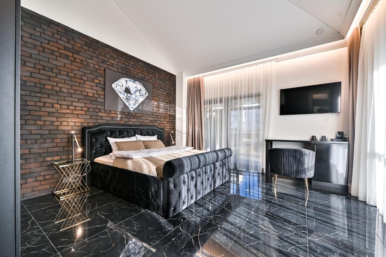 Diamond Sveciu Namai Aparthotel Kaunas Exterior photo